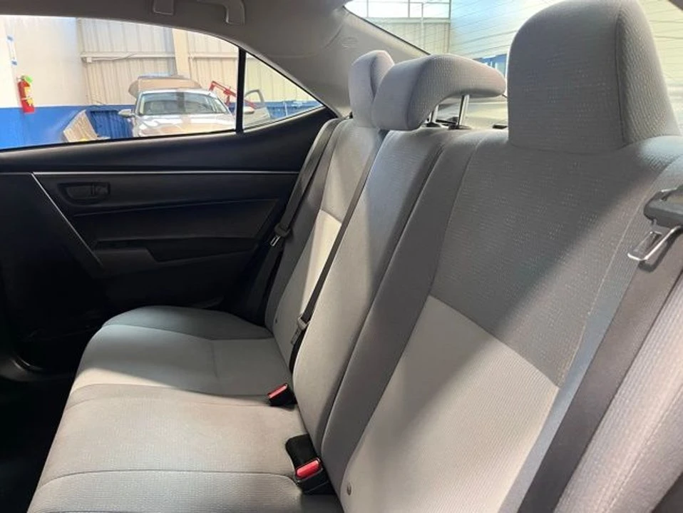 2015 Toyota Corolla 11th Gen - Image 17 of 20