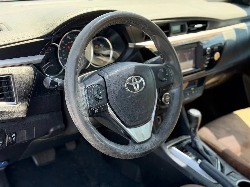 2015 Toyota Corolla 11th Gen - Image 8 of 14