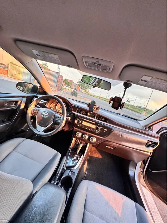 2015 Toyota Corolla 11th Gen - Image 6 of 9
