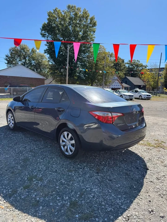 2015 Toyota Corolla 11th Gen - Image 16 of 17