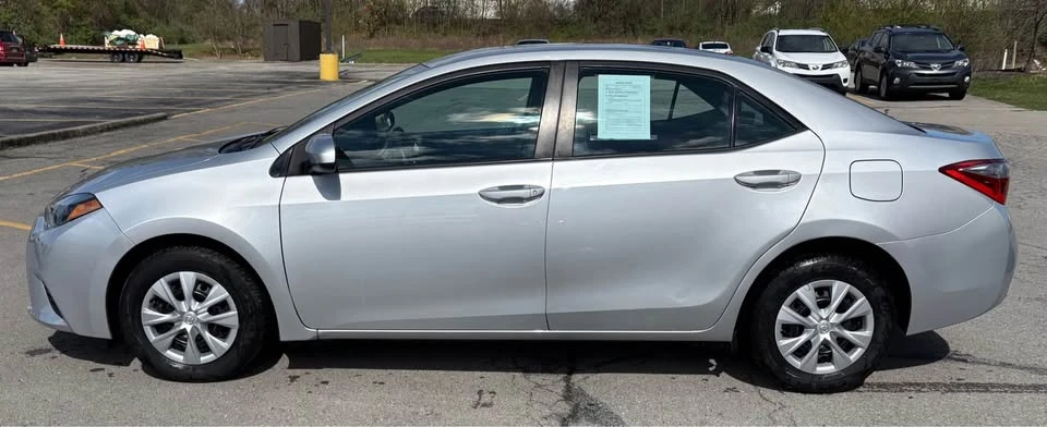 2015 Toyota Corolla 11th Gen - Image 4 of 13