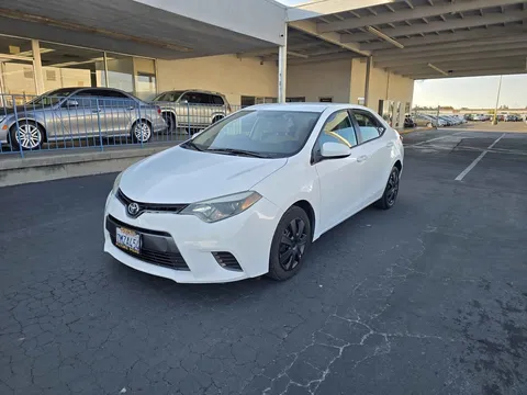2015 Toyota Corolla 11th Gen - Image 2 of 16
