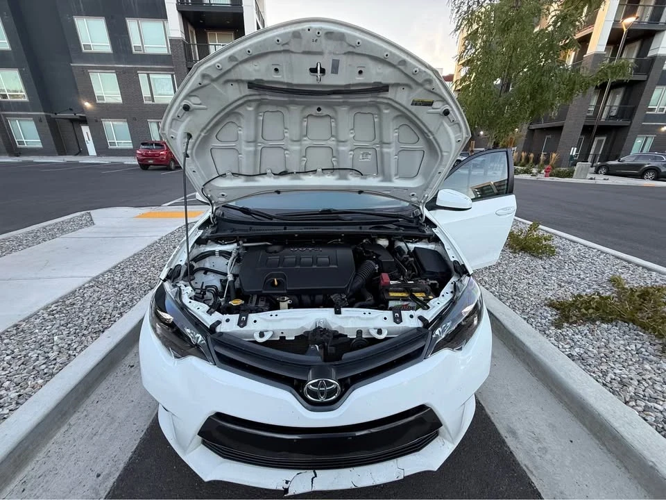 2015 Toyota Corolla 11th Gen - Image 12 of 14