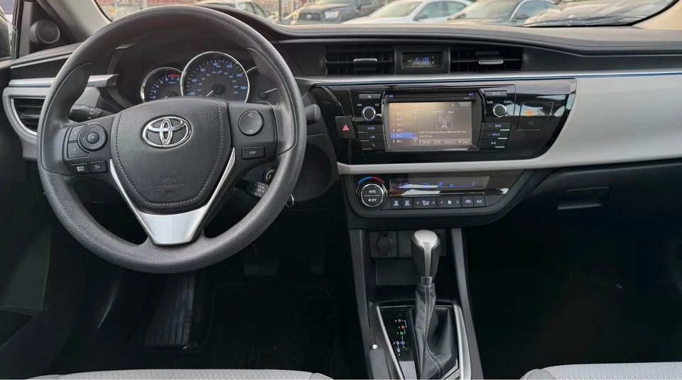 2015 Toyota Corolla 11th Gen - Image 10 of 18