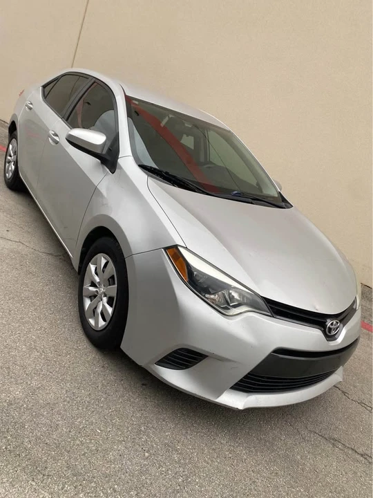 2015 Toyota Corolla 11th Gen - Image 3 of 11