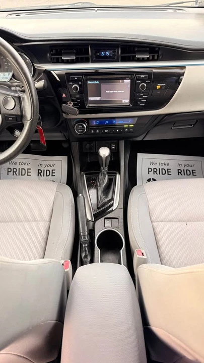 2015 Toyota Corolla 11th Gen - Image 16 of 20