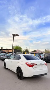 2015 Toyota Corolla 11th Gen - Image 2 of 19