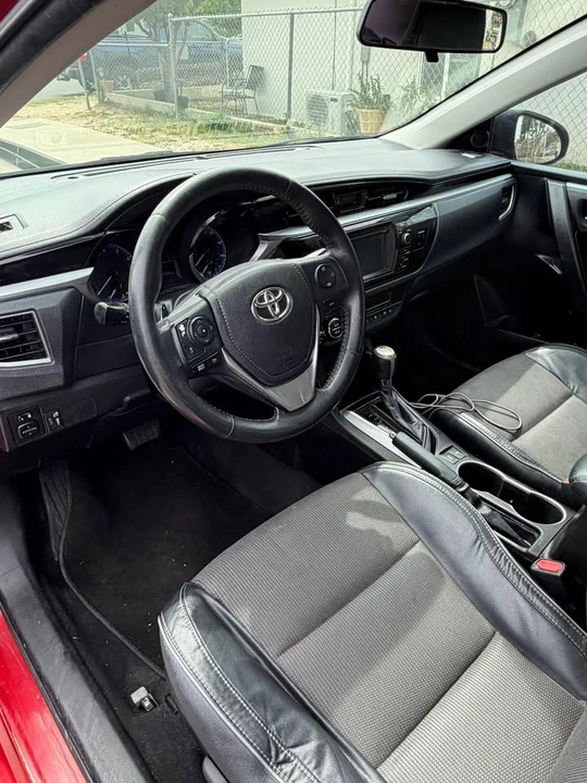 2015 Toyota Corolla 11th Gen - Image 9 of 12