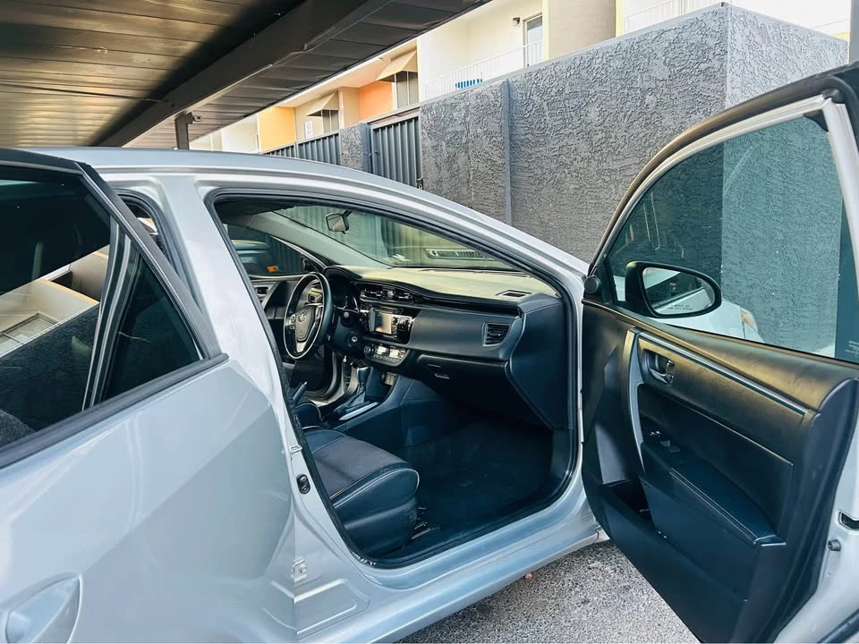 2015 Toyota Corolla 11th Gen - Image 11 of 13