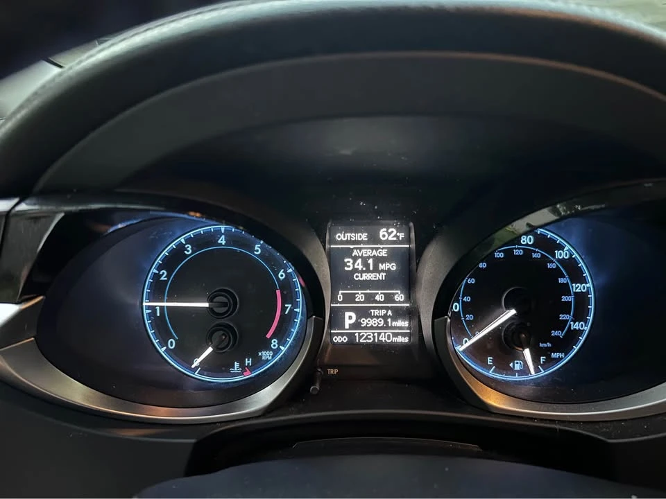 2015 Toyota Corolla 11th Gen - Image 14 of 20