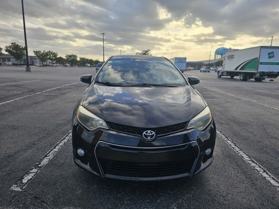 2015 Toyota Corolla 11th Gen - Image 3 of 13