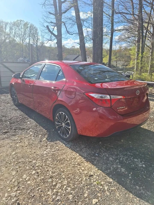 2015 Toyota Corolla 11th Gen - Image 15 of 17