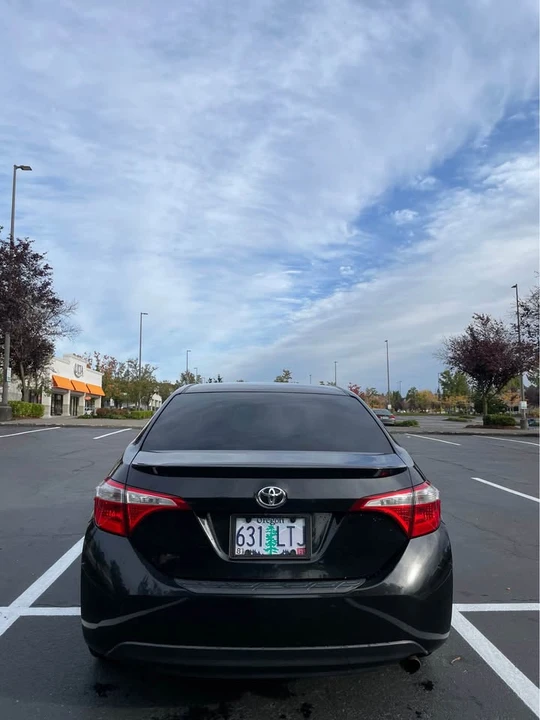 2015 Toyota Corolla 11th Gen - Image 5 of 7