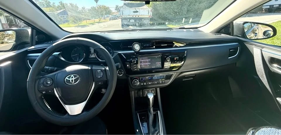2015 Toyota Corolla 11th Gen - Image 4 of 12
