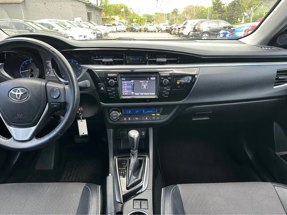 2015 Toyota Corolla 11th Gen - Image 14 of 16