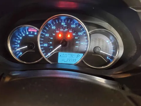 2015 Toyota Corolla 11th Gen - Image 4 of 7