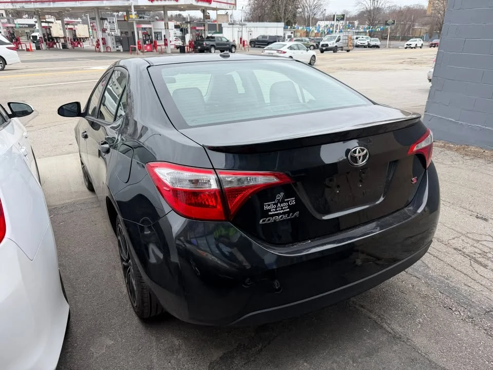2015 Toyota Corolla 11th Gen - Image 10 of 15