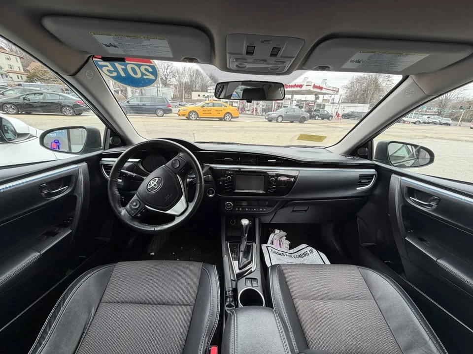 2015 Toyota Corolla 11th Gen - Image 13 of 15