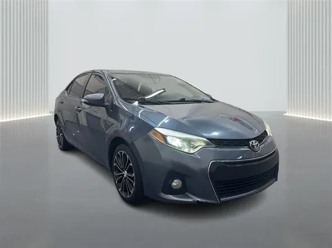 2015 Toyota Corolla 11th Gen - Image 3 of 16