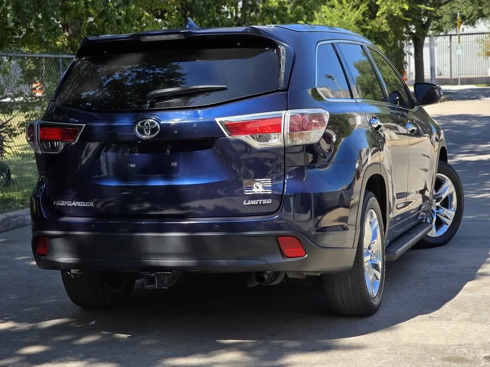 2015 Toyota Highlander - Image 3 of 9