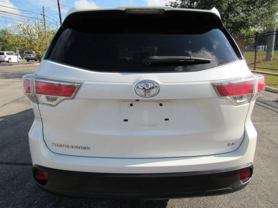 2015 Toyota Highlander - Image 6 of 19