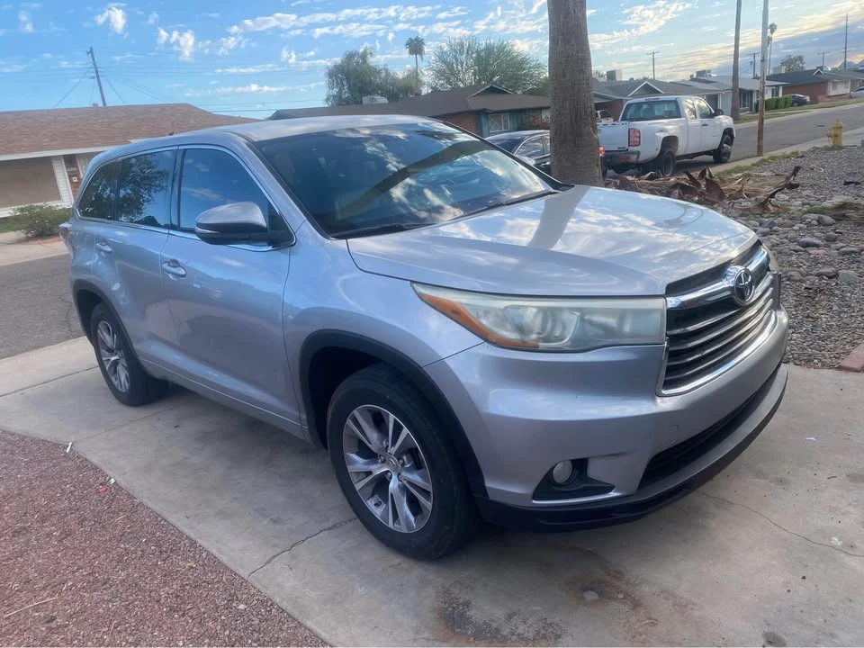 2015 Toyota Highlander - Image 3 of 12