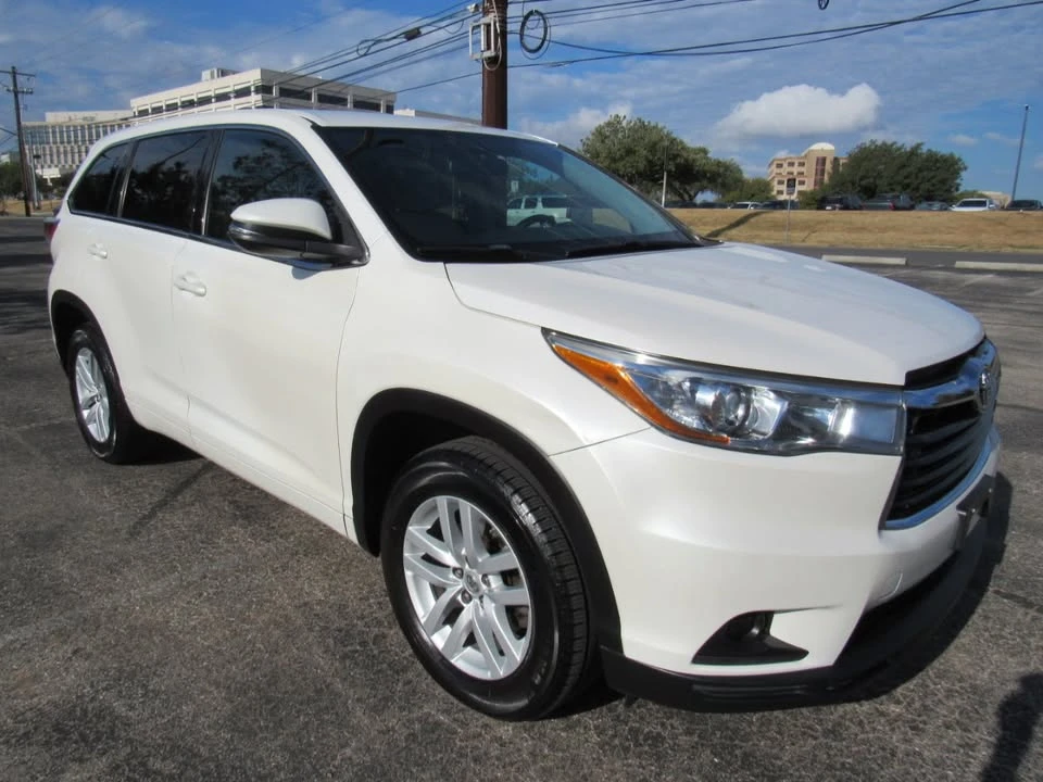 2015 Toyota Highlander - Image 3 of 19