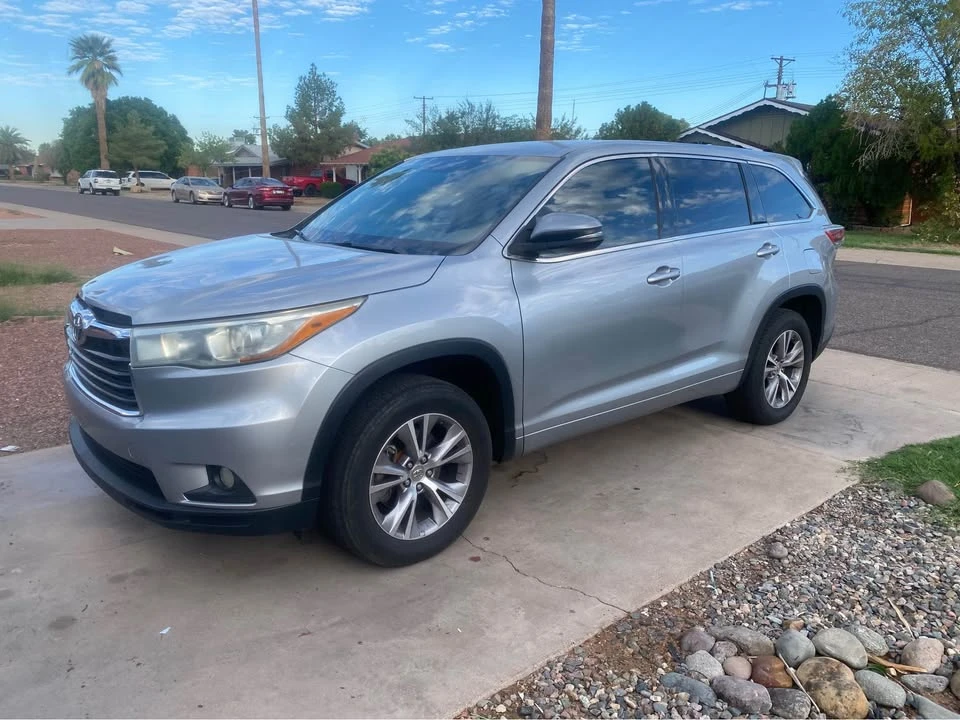 2015 Toyota Highlander - Image 4 of 12