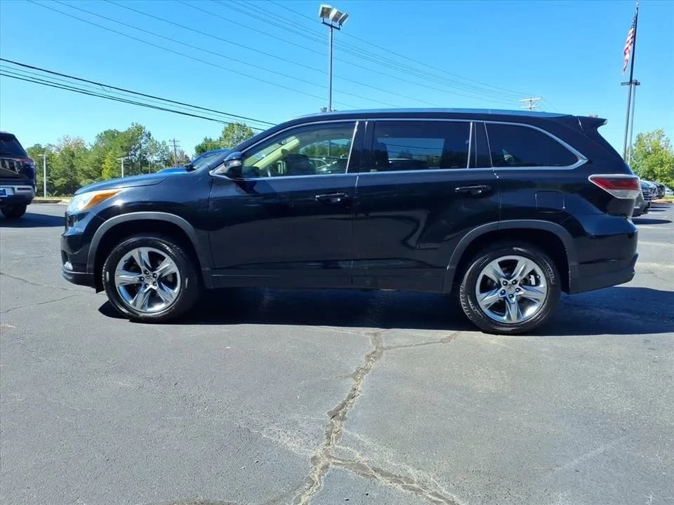 2015 Toyota Highlander - Image 2 of 16