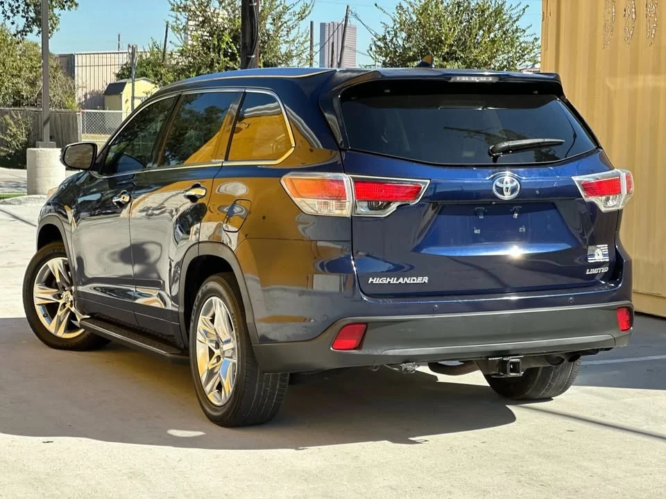 2015 Toyota Highlander - Image 5 of 10