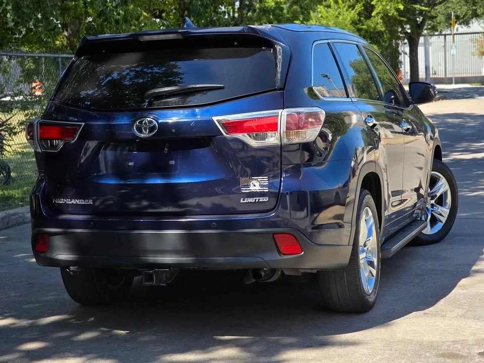 2015 Toyota Highlander - Image 6 of 10