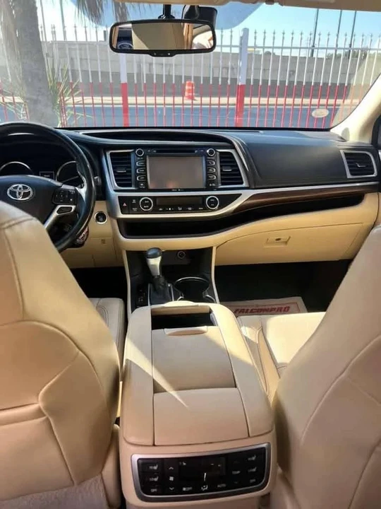 2015 Toyota Highlander - Image 4 of 5