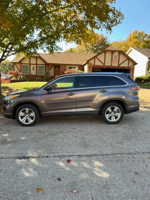 2015 Toyota Highlander - Image 2 of 7