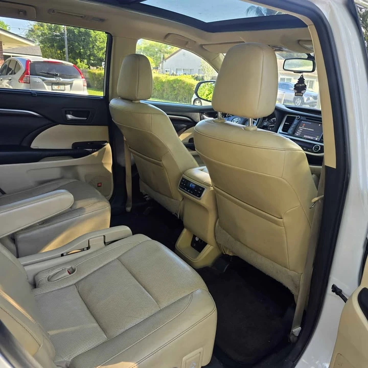 2015 Toyota Highlander - Image 19 of 19
