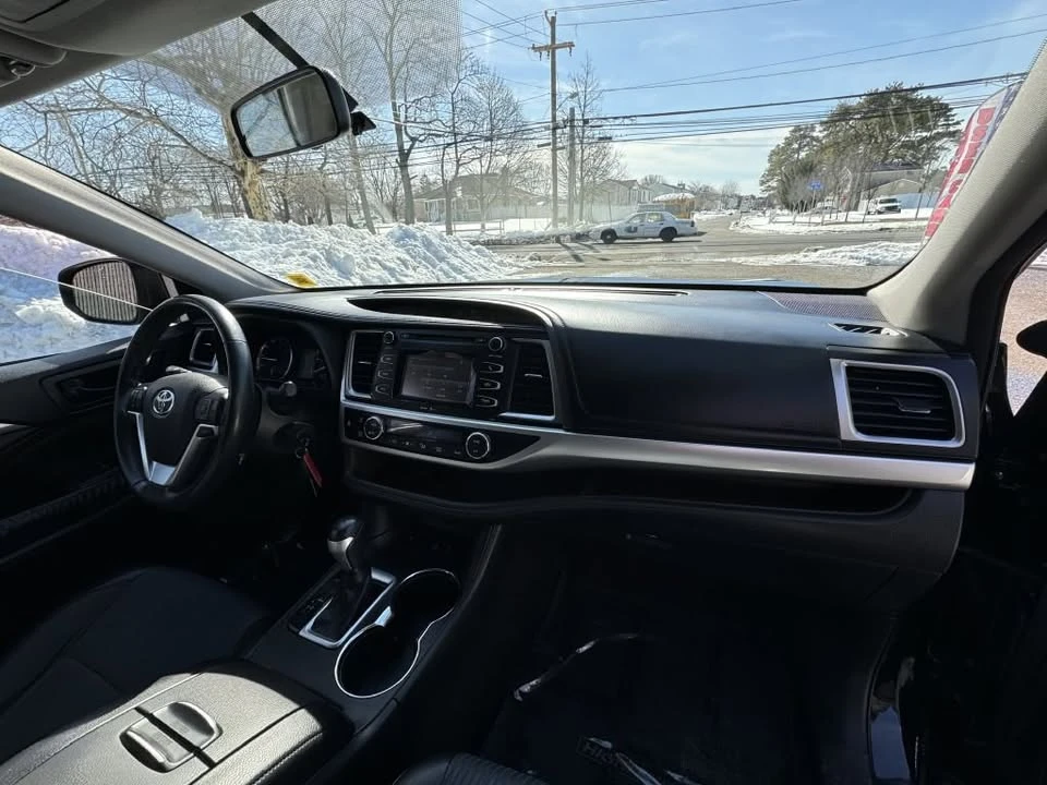 2015 Toyota Highlander - Image 19 of 20