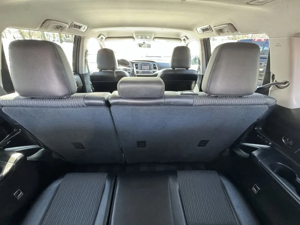 2015 Toyota Highlander - Image 20 of 20