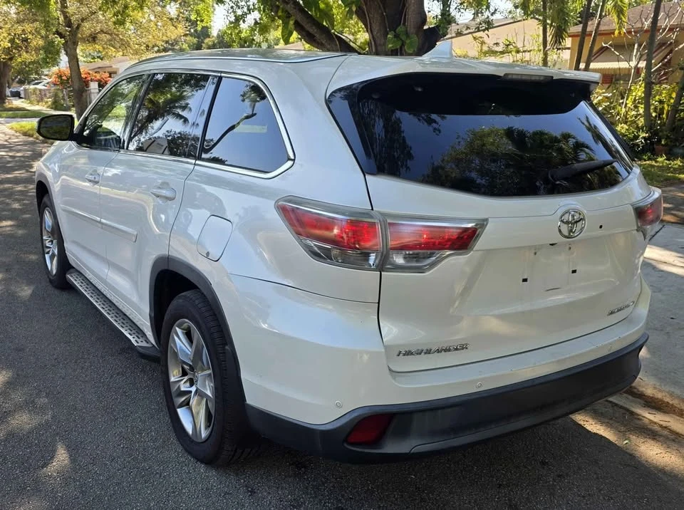 2015 Toyota Highlander - Image 5 of 19