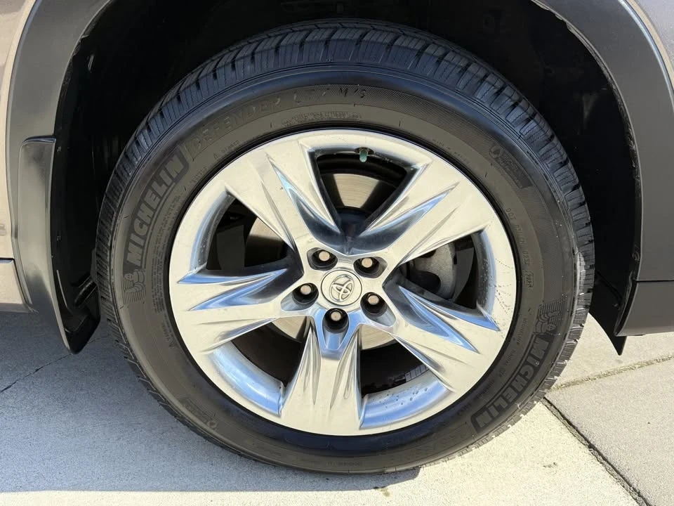 2015 Toyota Highlander - Image 3 of 20