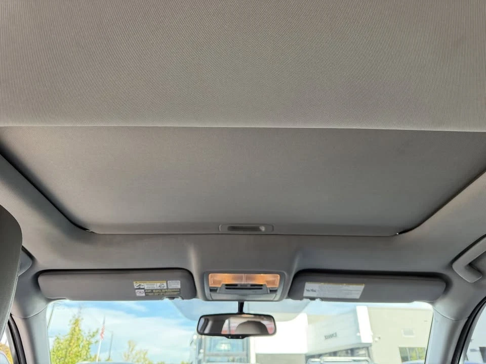 2015 Toyota Highlander - Image 9 of 20