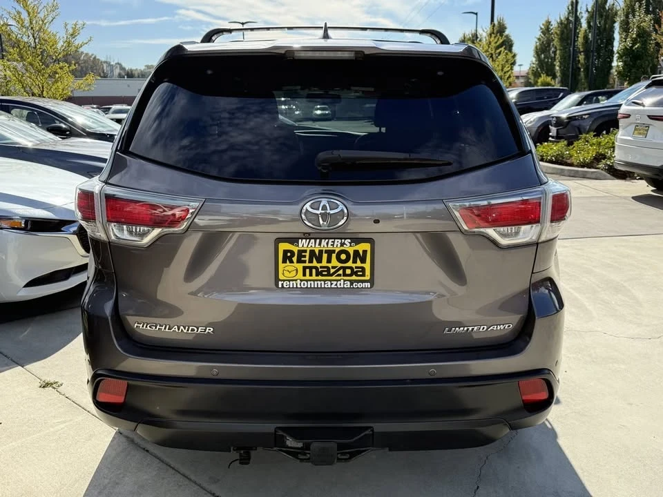 2015 Toyota Highlander - Image 6 of 20