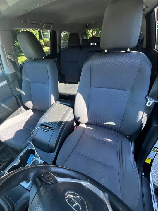 2015 Toyota Highlander - Image 14 of 19