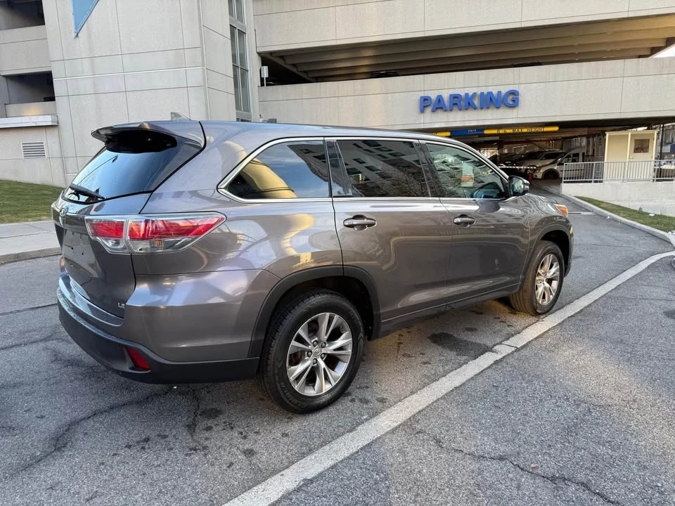 2015 Toyota Highlander - Image 5 of 12
