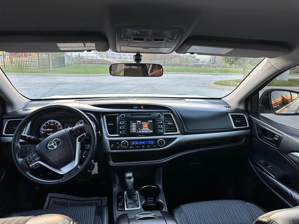 2015 Toyota Highlander - Image 12 of 19