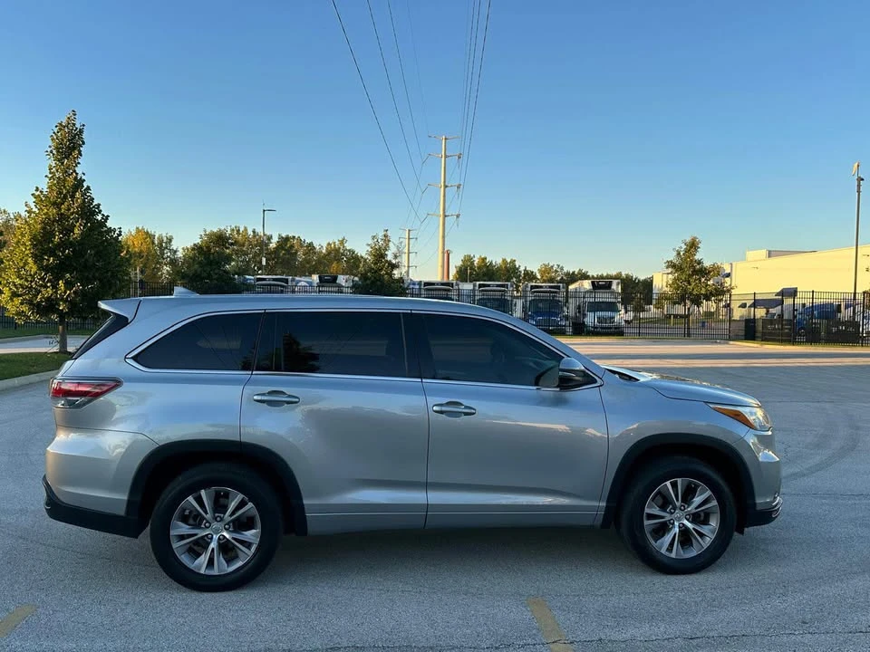 2015 Toyota Highlander - Image 3 of 19