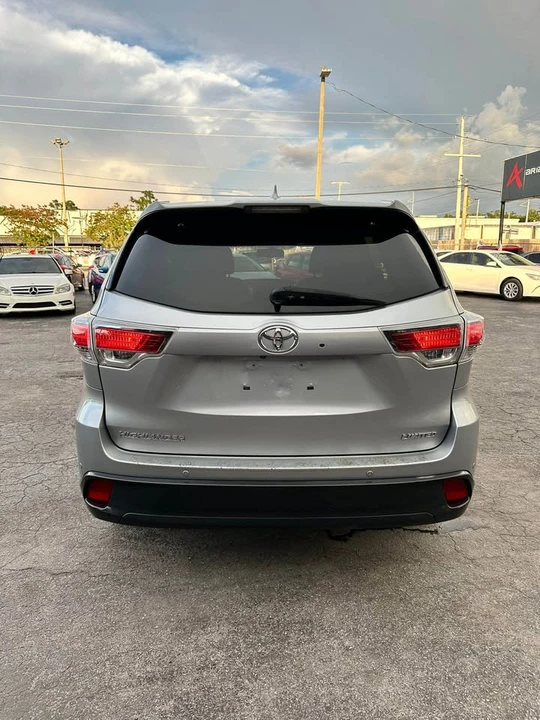 2015 Toyota Highlander - Image 5 of 20