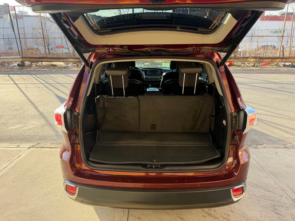 2015 Toyota Highlander - Image 7 of 18