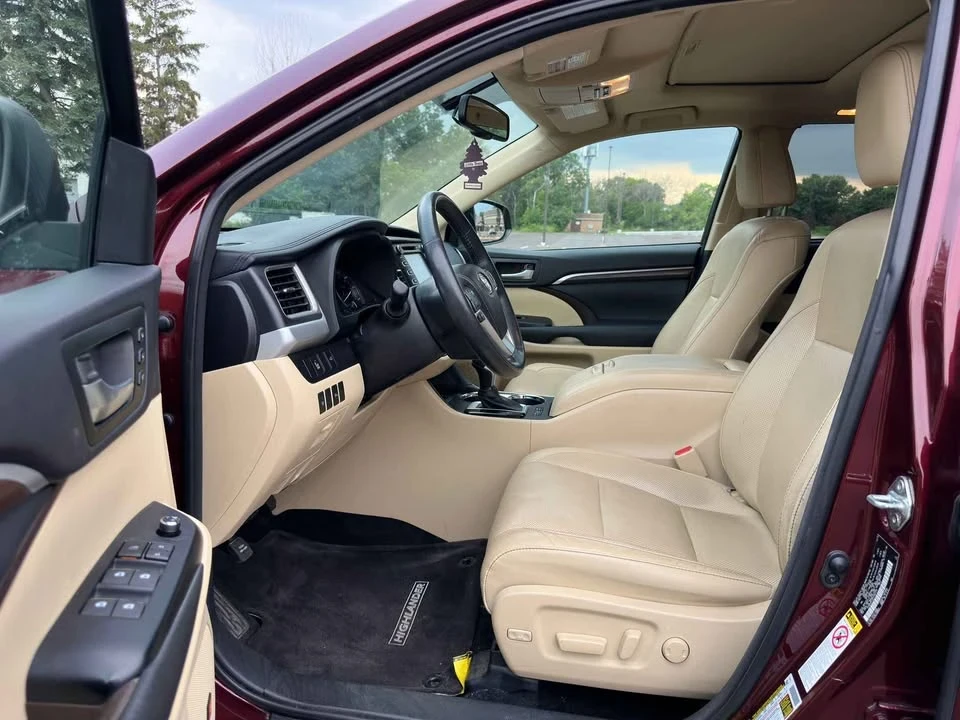 2015 Toyota Highlander - Image 7 of 11