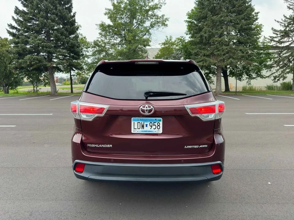 2015 Toyota Highlander - Image 6 of 11