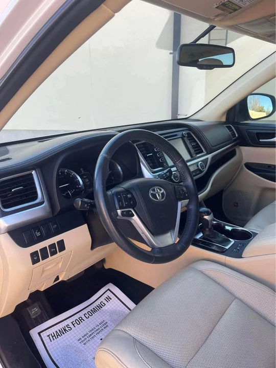 2015 Toyota Highlander - Image 16 of 16