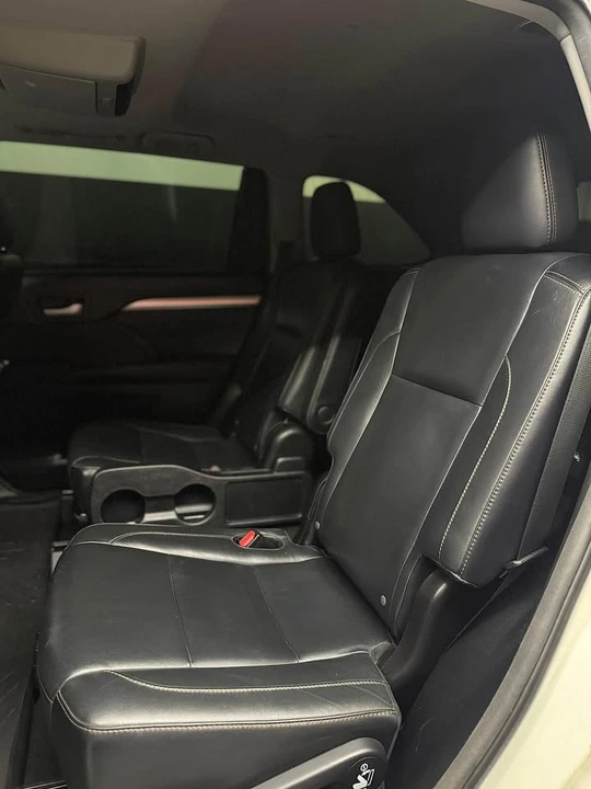 2015 Toyota Highlander - Image 7 of 11